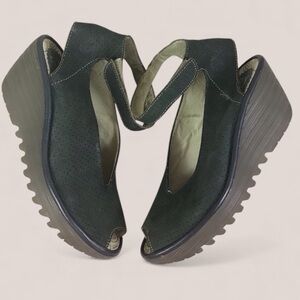 Fly London Yala Perforated Suede Forest Green Peep Toe Ankle Strap Women’s 38